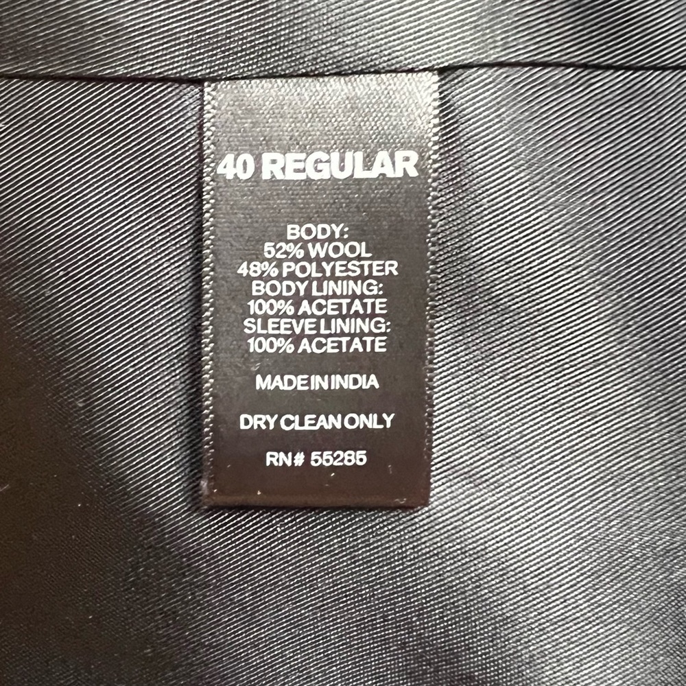 Express Photographer Fitted  2 Piece Suit Pants Jacket, pocket square.Never worn - Picture 7 of 15